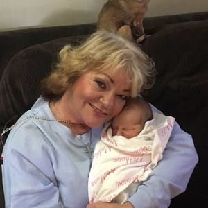 Meet your Posher, Stephanie